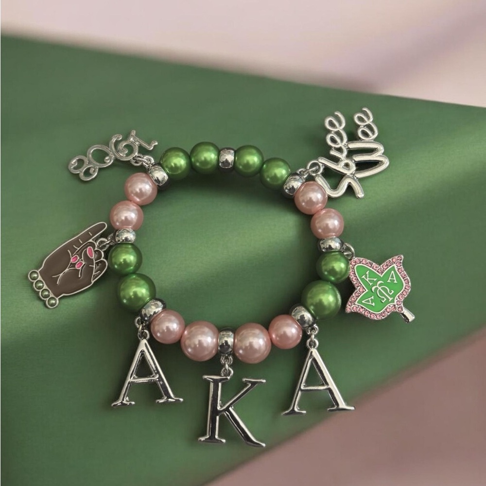 AKA Green and Pink Beaded Charm Bracelet - Picture 3 of 3